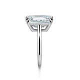 Emerald cut diamond 5.00 cts ring
