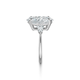 Oval shape diamond 5.00 cts ring